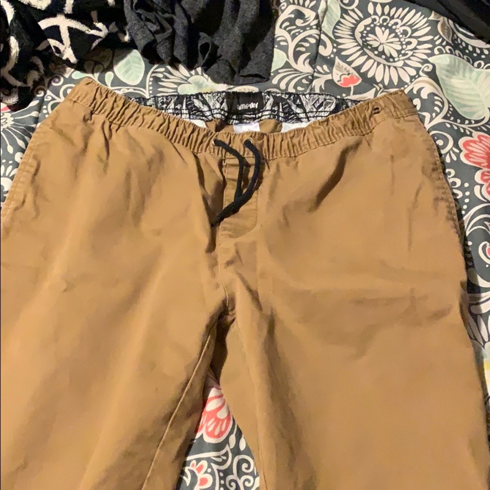Amlpify Joggers